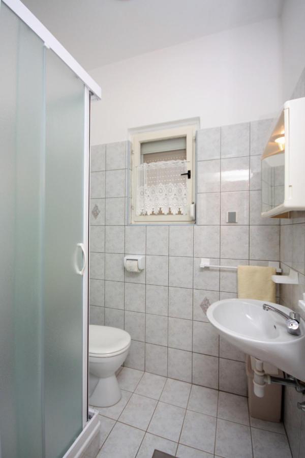 Apartments By The Sea Kampor, Rab - 4986 Ngoại thất bức ảnh